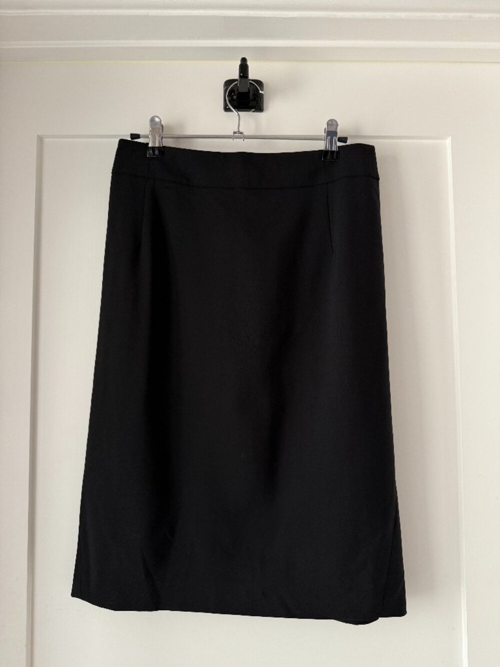 Theory Joanie Black Virgin Wool Pencil Skirt Size 6